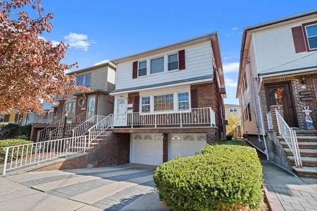 13 COUNTRY VILLAGE CT, Bayonne, NJ 07002 - #1