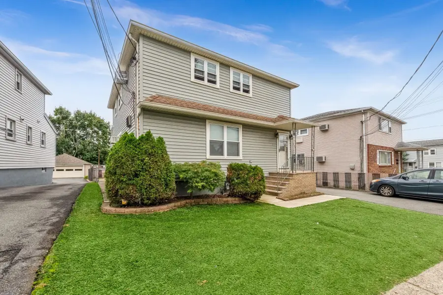 304 LAKE AVE, Lyndhurst, NJ 07071 - #2