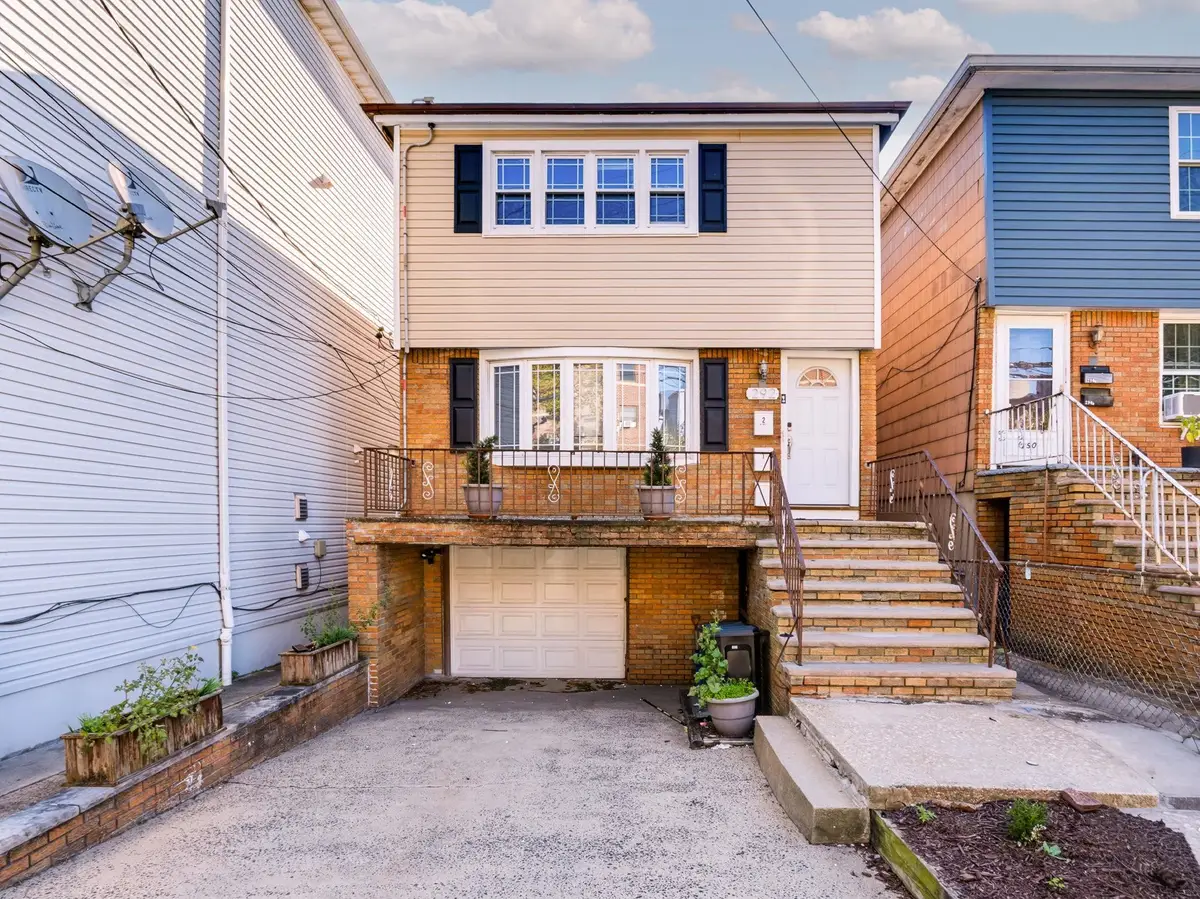 292 RANDOLPH AVE #1, Jersey City, NJ 07304 - #1