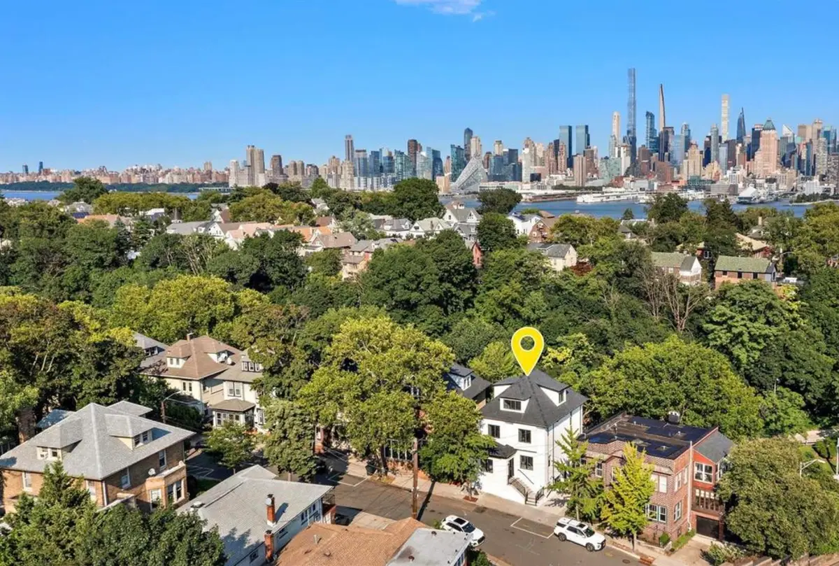 52 STERLING AVE, Weehawken, NJ 07086 - #1
