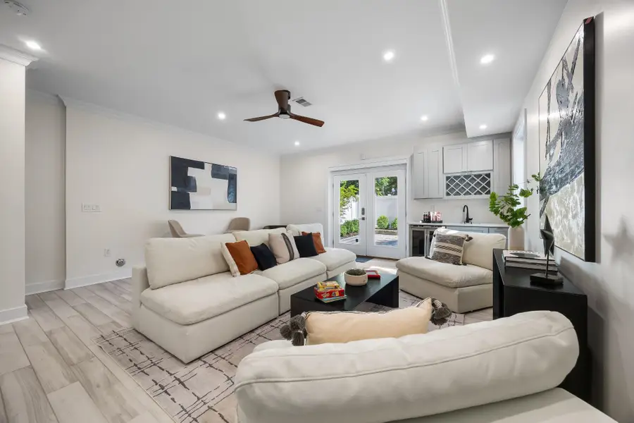204 BOWERS ST #Floor1, Jersey City, NJ 07307 - #2