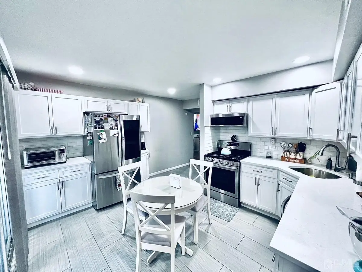 -199-199 Evergreen Road #5B, Edison, NJ 08837 - Image #1