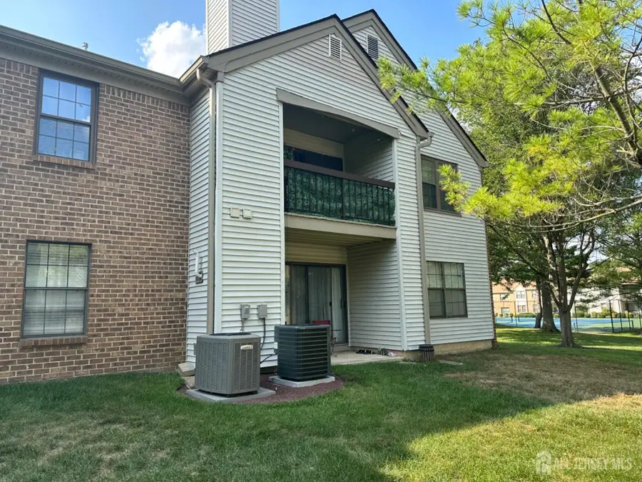 -1202 Harbor Club Drive, Parlin, NJ 08859 - Image #2