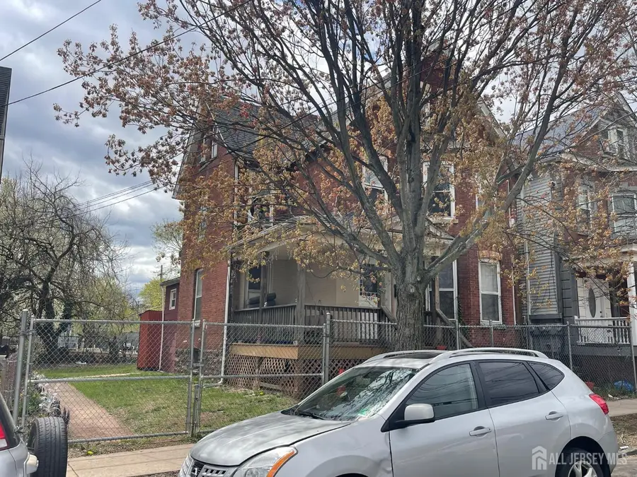 -290 Redmond Street, New Brunswick, NJ 08901 - Image #2