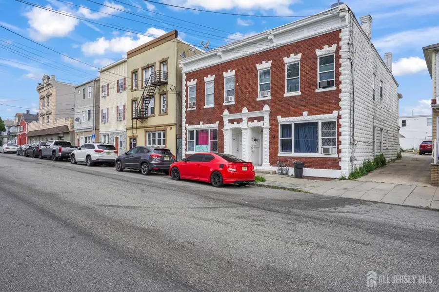 -264 Washington Street, Perth Amboy, NJ 08861 - Image #3