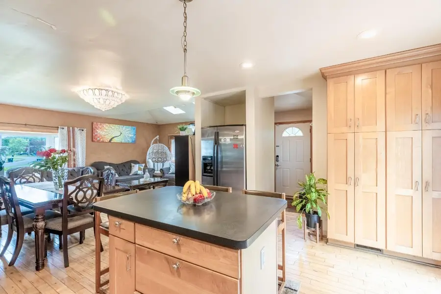 -8 Dale Road, East Brunswick, NJ 08816 - Image #2