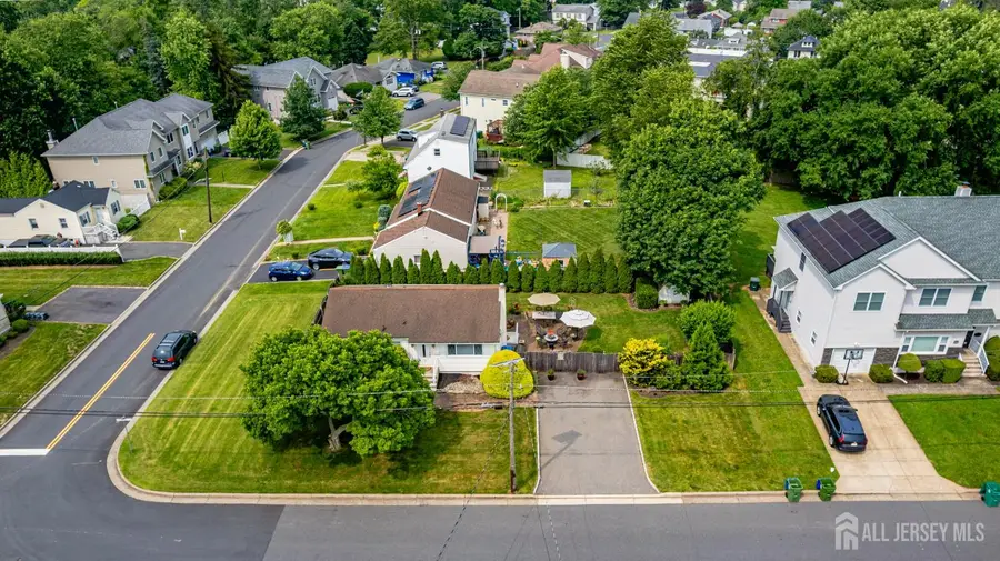 -36 Brookhill Avenue, Edison, NJ 08817 - Image #2