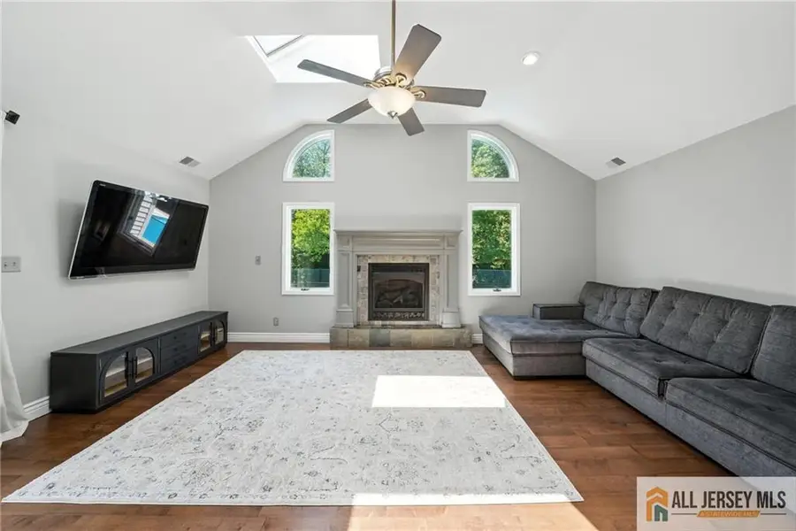 -1072 Lake Placid Drive, Toms River, NJ 08753 - Image #3