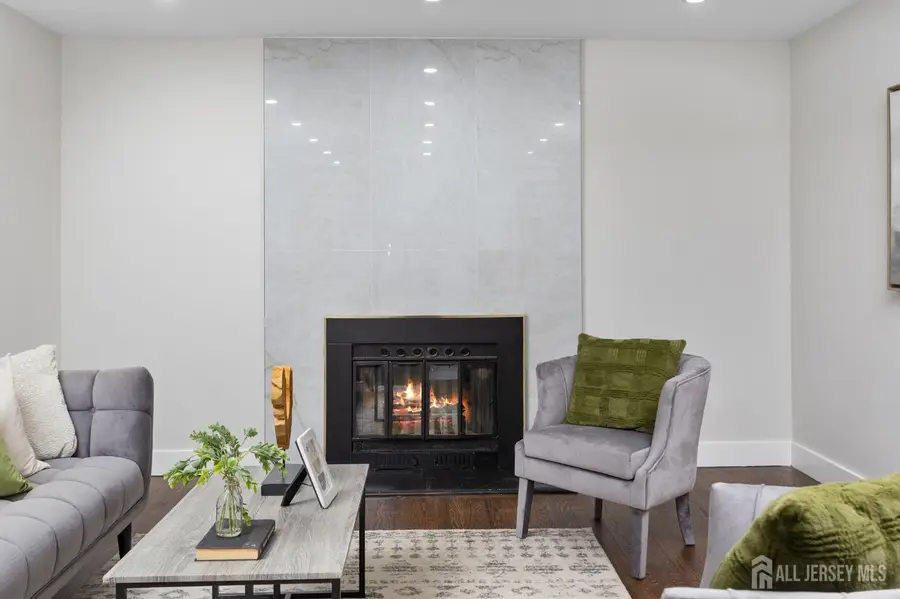 -6 Ryan Road, Cranbury, NJ 08512 - Image #2