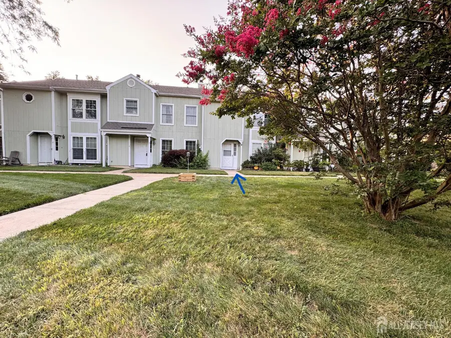 -4 Pond View Drive, Plainsboro, NJ 08536 - Image #3