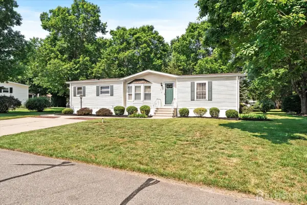 -3 Copperfield Drive, Plumsted, NJ 08514