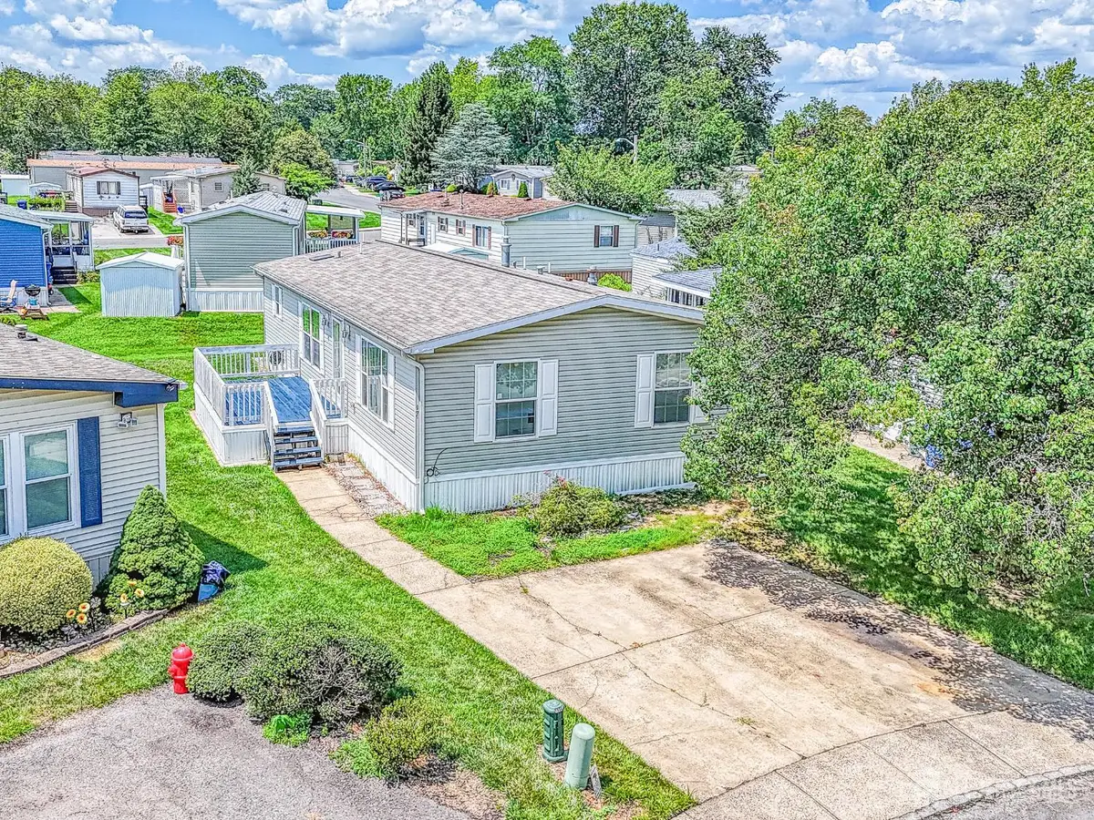 -17 Steinbeck Road, North Brunswick, NJ 08902 - Image #1