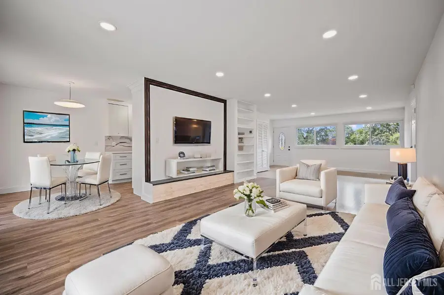 -12 Dillon Road, Kendall Park, NJ 08824 - Image #3