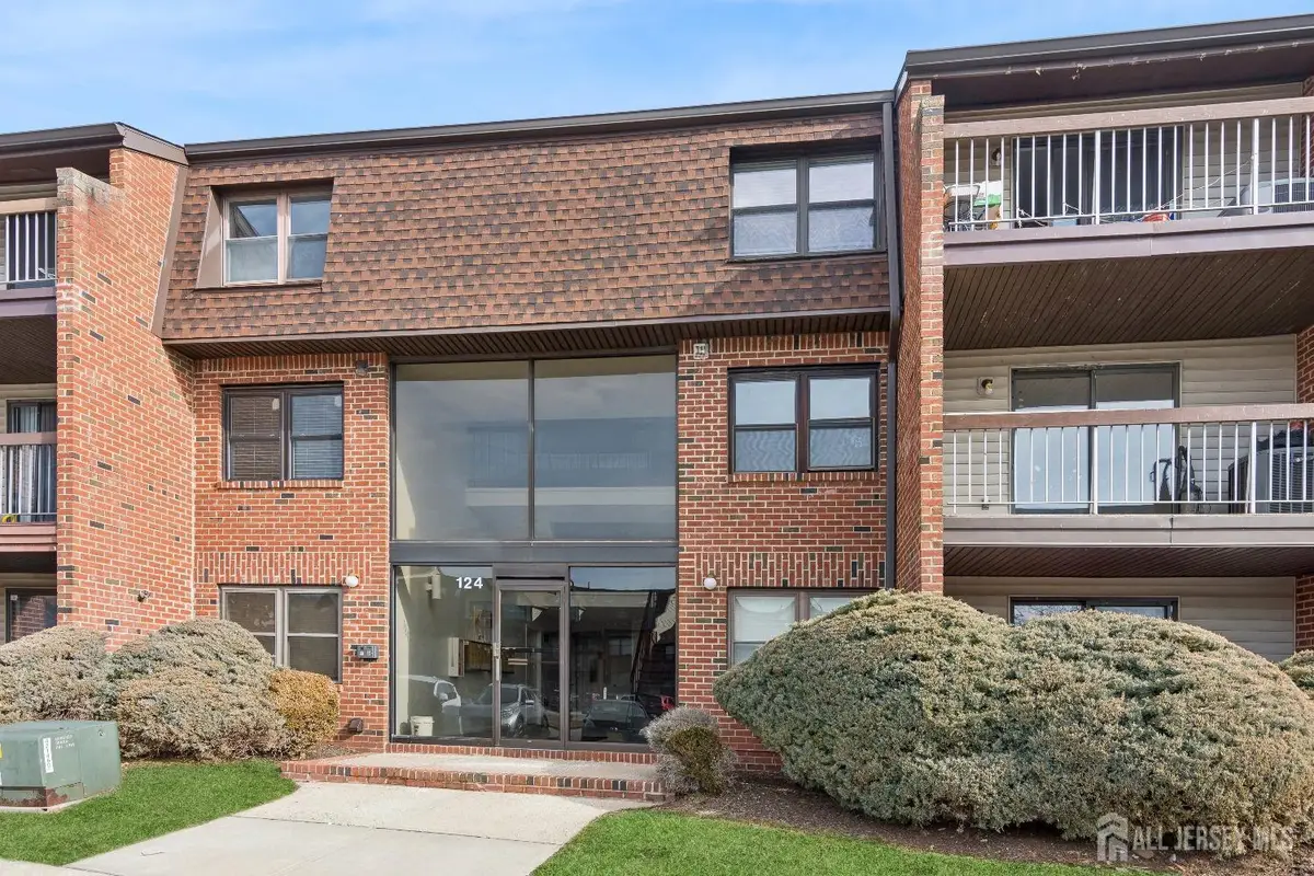 -124 Beverly Hill Terrace #J, Blackwells Mills, NJ 07095 - Image #1