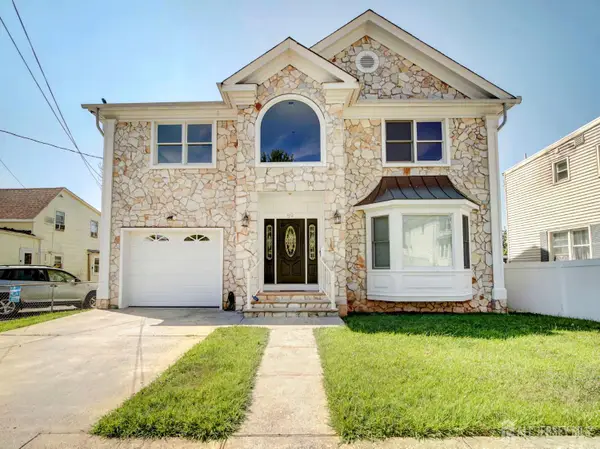 -89 Sharot Street, Carteret, NJ 07008
