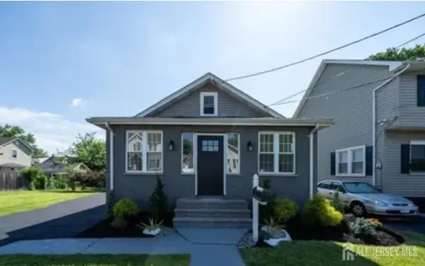 -682 Leone Street, Woodbridge Proper, NJ 07095