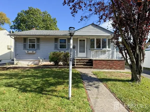 -884 Sylvia Place, Woodbridge Proper, NJ 07095