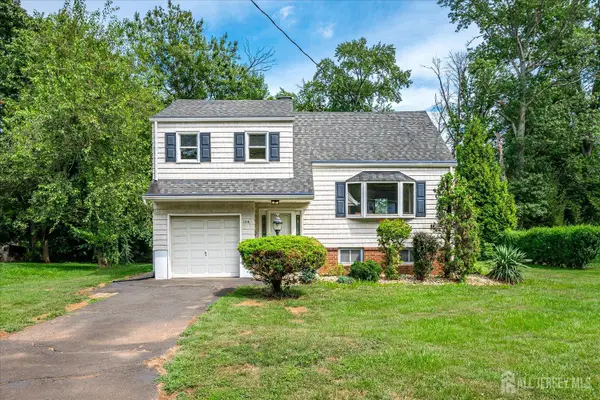 -104 Graybar Drive, North Plainfield, NJ 07062