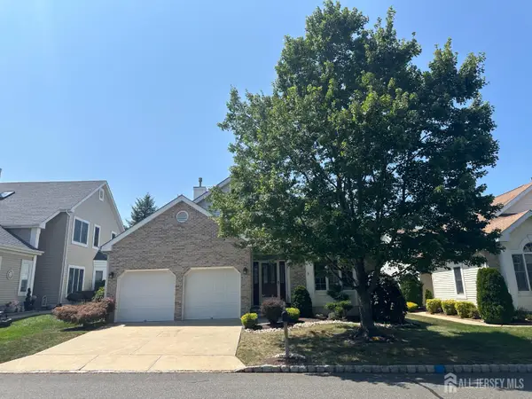 -31 Sherwood Drive, Monroe, NJ 08831