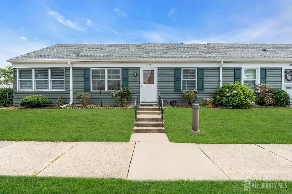 -335-B Old Nassau Road, Rossmoor, NJ 08831 - #1