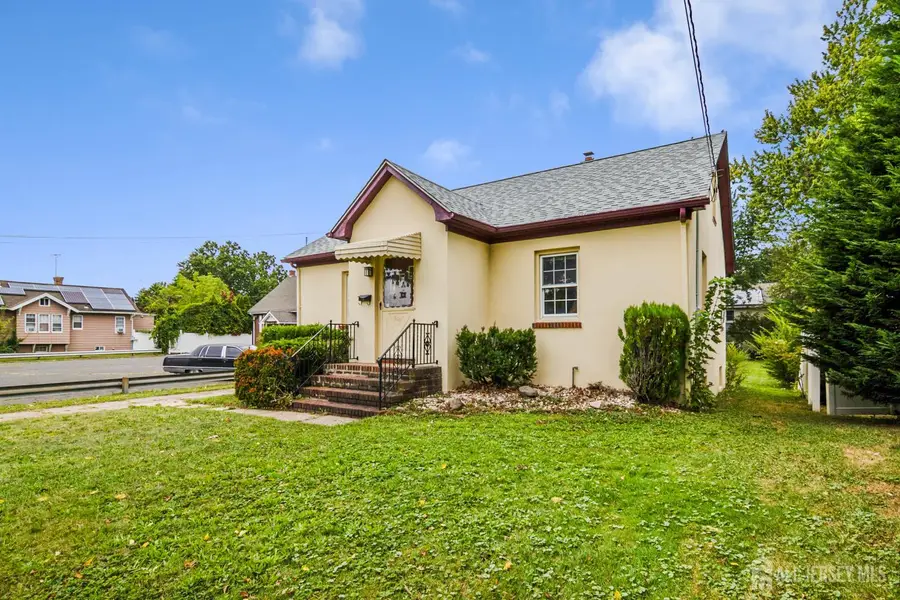 -805 King George Road, Fords, NJ 08863 - Image #2