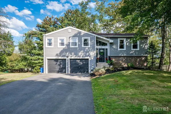 -6 Donner Court, South Brunswick, NJ 08852