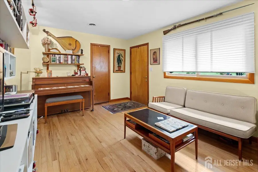 -260 Friendship Road, South Brunswick, NJ 08512 - Image #3