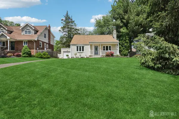 -54 Morningside Road, Colonia, NJ 07067