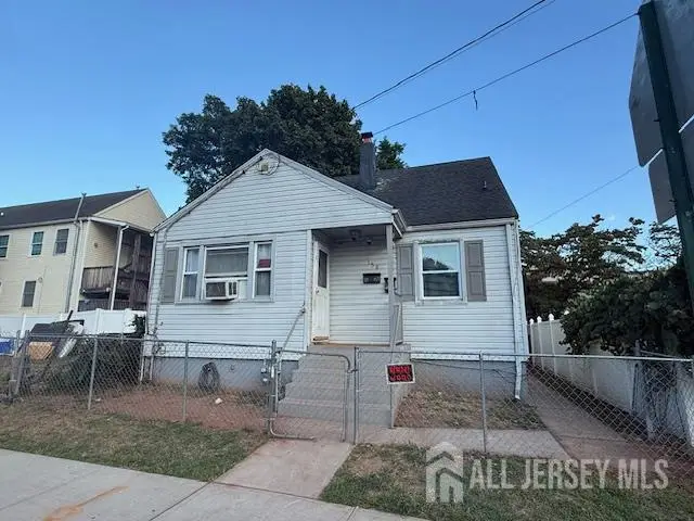 -158 Lee Avenue, New Brunswick, NJ 08901 - Image #1