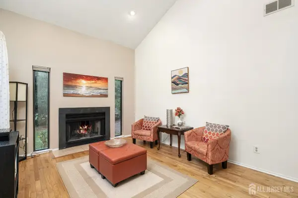 -263 Sayre Drive, Plainsboro, NJ 08536