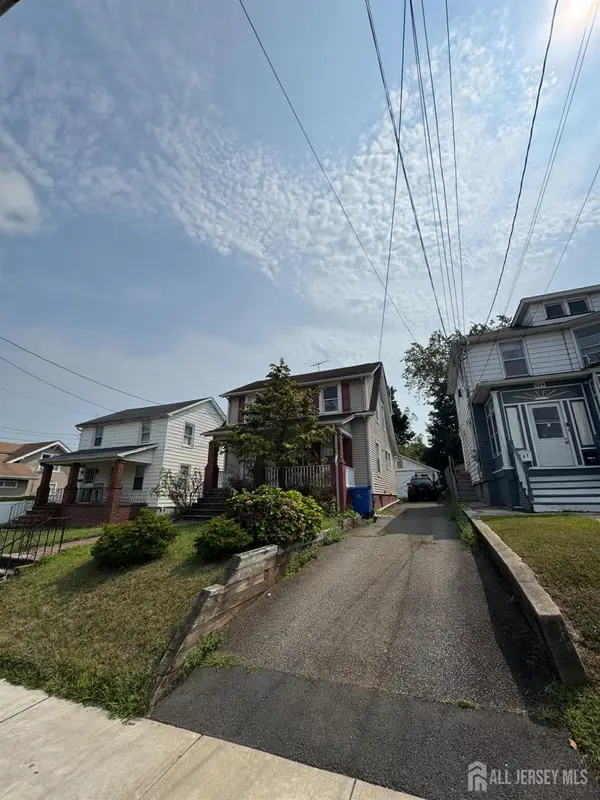 -640 Livingston Avenue, North Brunswick, NJ 08902