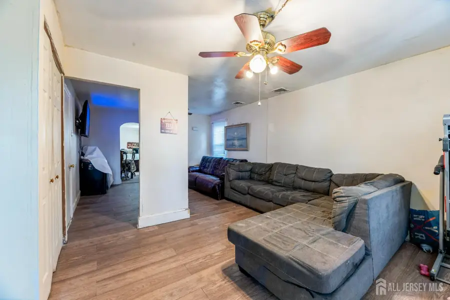 -218 Washington Road, Sayreville, NJ 08872 - Image #2