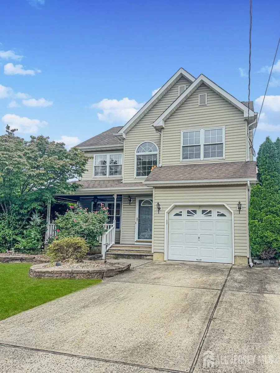 -11 Avenue B Avenue, Helmetta, NJ 08828 - Image #1