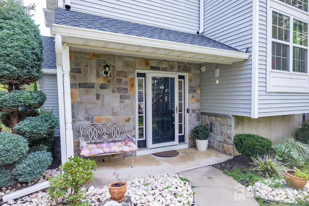 -49 Rozalyn Lane, Laurence Harbor, NJ 08879 - #1