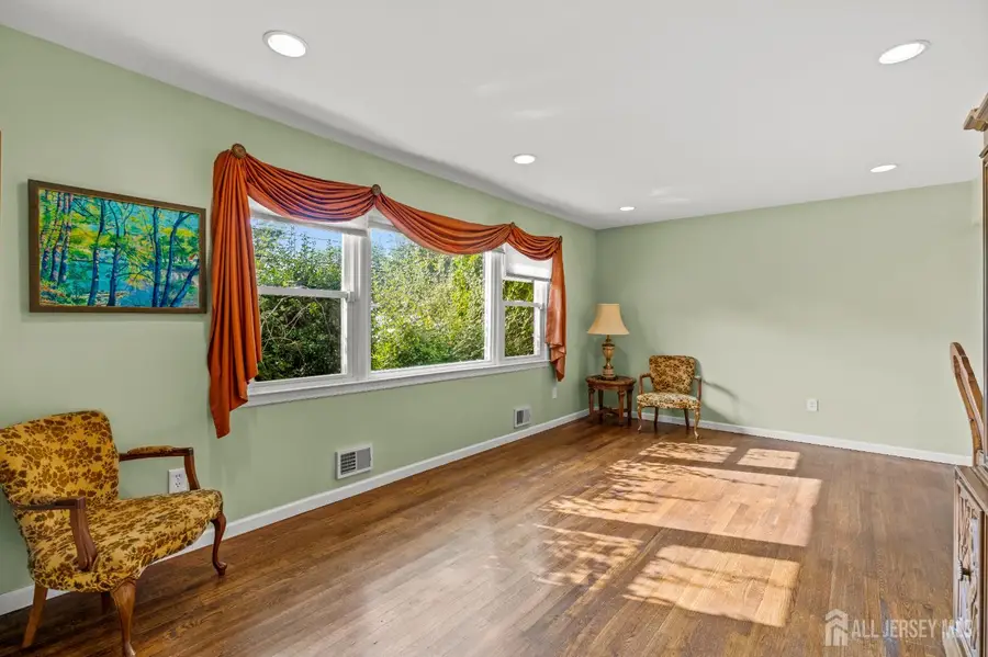 -20 Valley Vale Drive, Old Bridge, NJ 08857 - #2