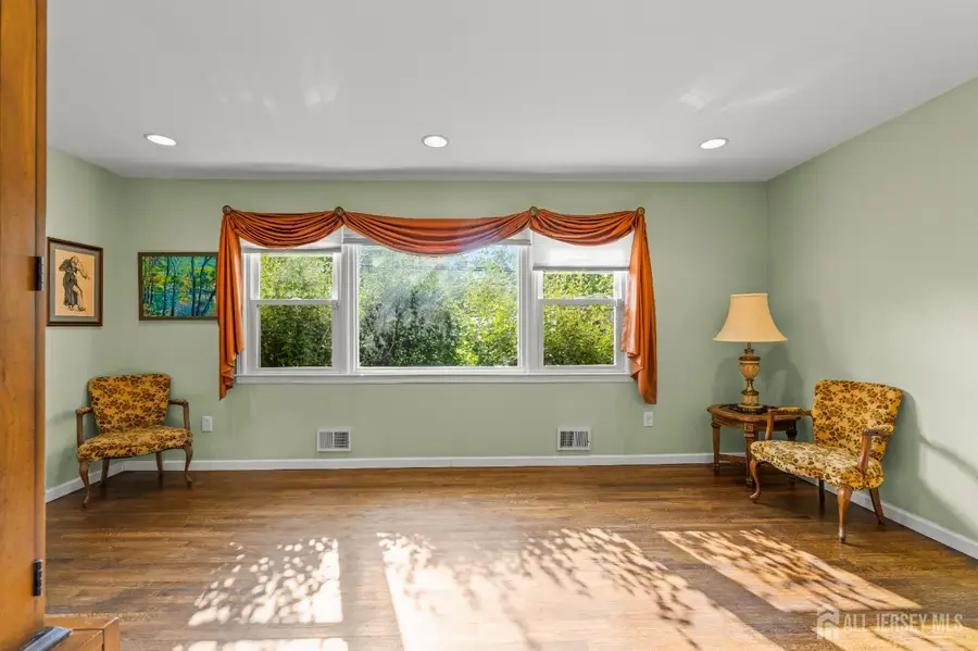 -20 Valley Vale Drive, Old Bridge, NJ 08857 - #3