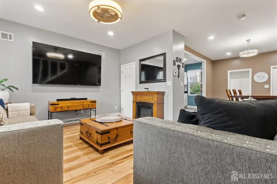 -270 Hall Avenue, Perth Amboy, NJ 08861 - Image #2