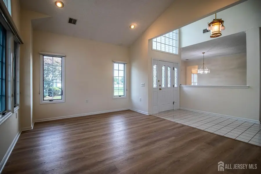 -42 Brighton Court, Whittingham, NJ 08831 - Image #3