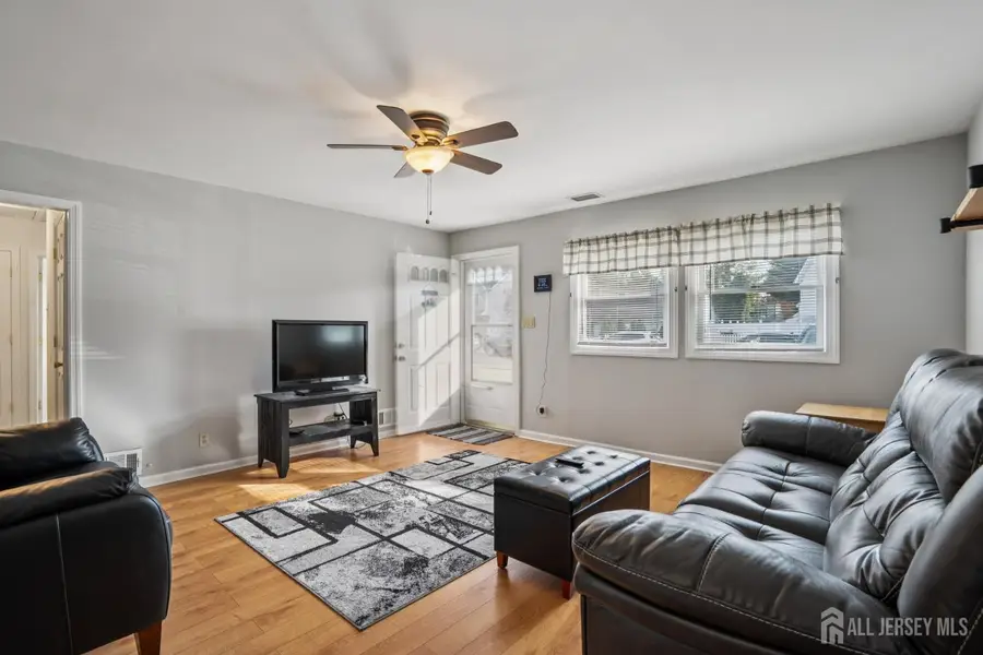 -12 Brookville Road, Edison, NJ 08817 - Image #3