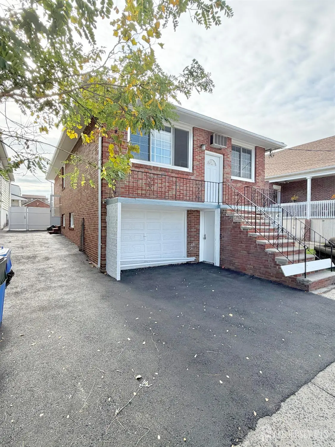 -287 E Smith Street E, Woodbridge, NJ 07095 - #1