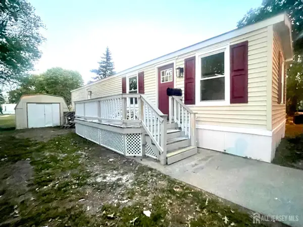 -51 Sams Court, Hazlet, NJ 07730