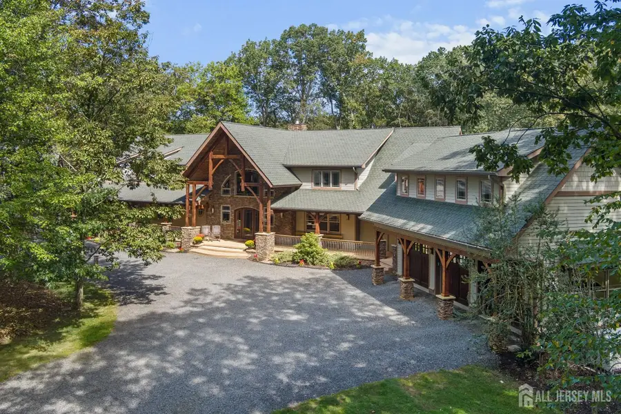 -6 Lamb Lane, Manalapan Township, NJ 07726 - Image #2