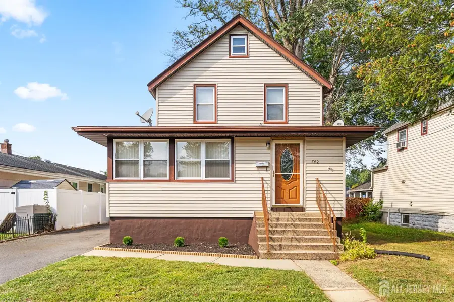 -742 Dunellen Avenue, Dunellen, NJ 08812 - Image #3