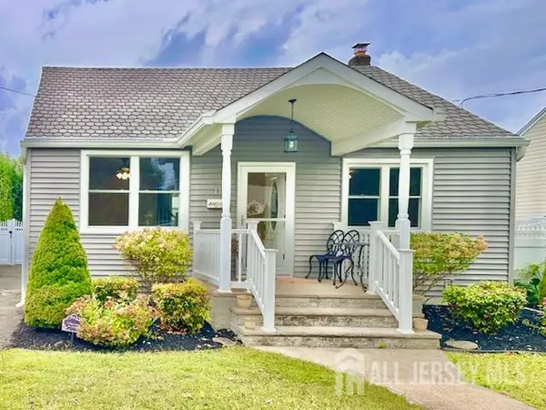 -11 Macarthur Avenue, Spotswood, NJ 08884