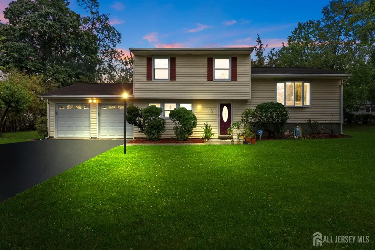 -532 Shirley Parkway, Piscataway, NJ 08854 - Image #1