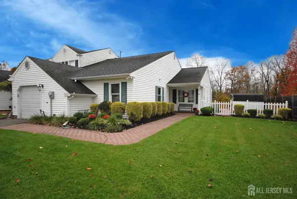 -26 Sunshine Lane, Edison, NJ 08820