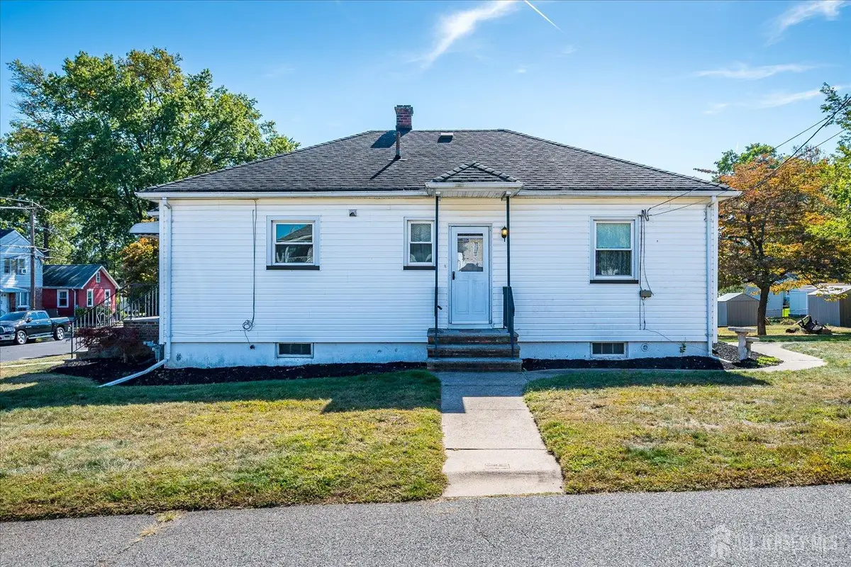 -92 Lake View Boulevard, Edison, NJ 08817 - Image #1