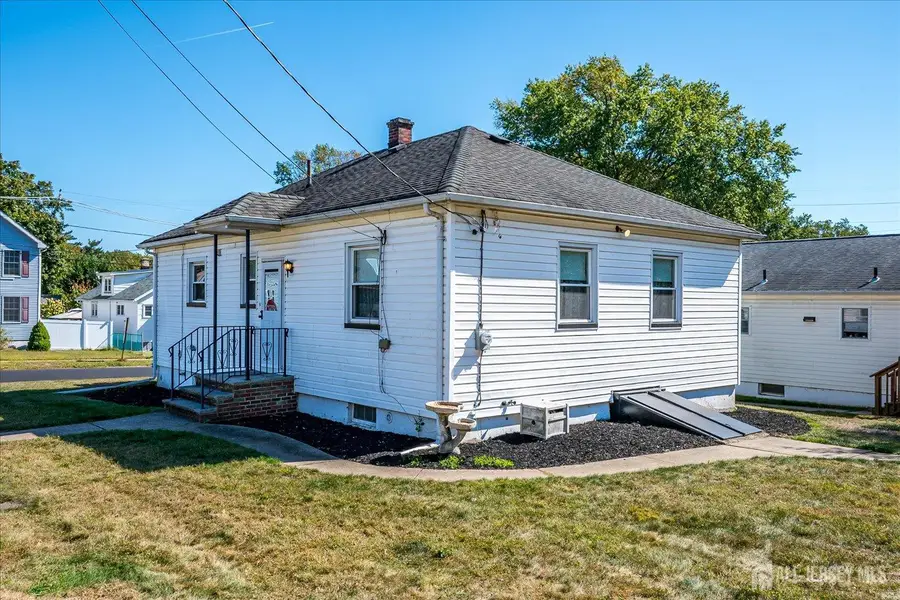 -92 Lake View Boulevard, Edison, NJ 08817 - Image #2