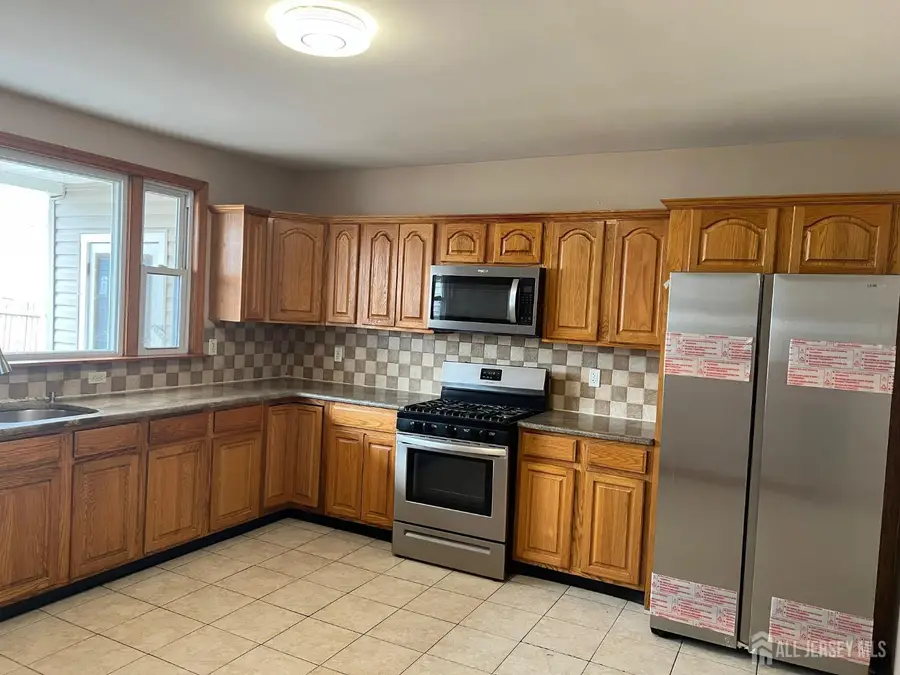 -399 Park Avenue, Perth Amboy, NJ 08861 - Image #3