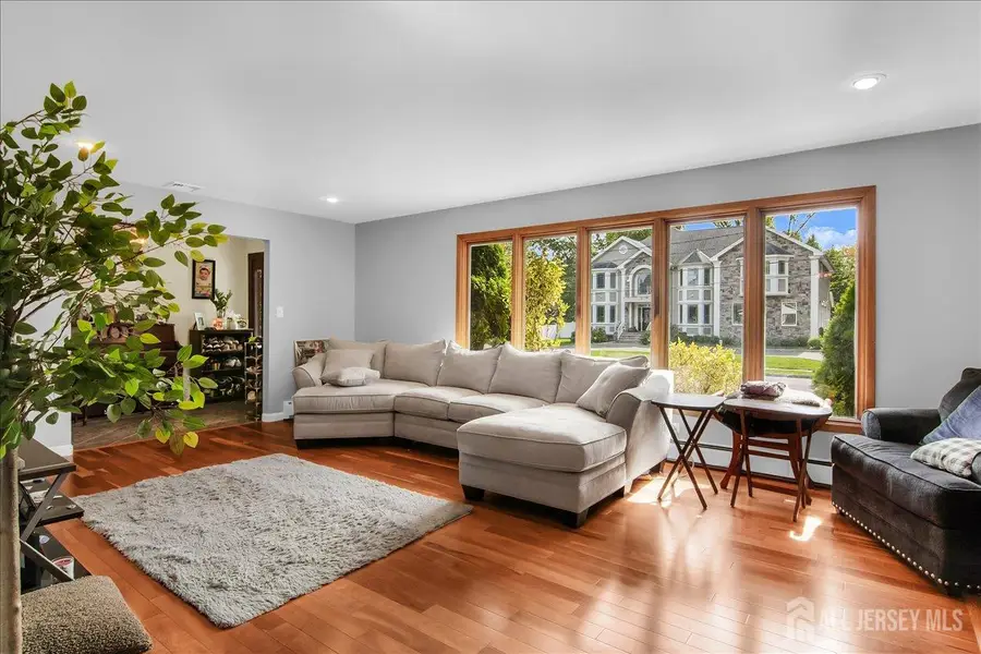 -10 Cutter Avenue, Edison, NJ 08820 - Image #2